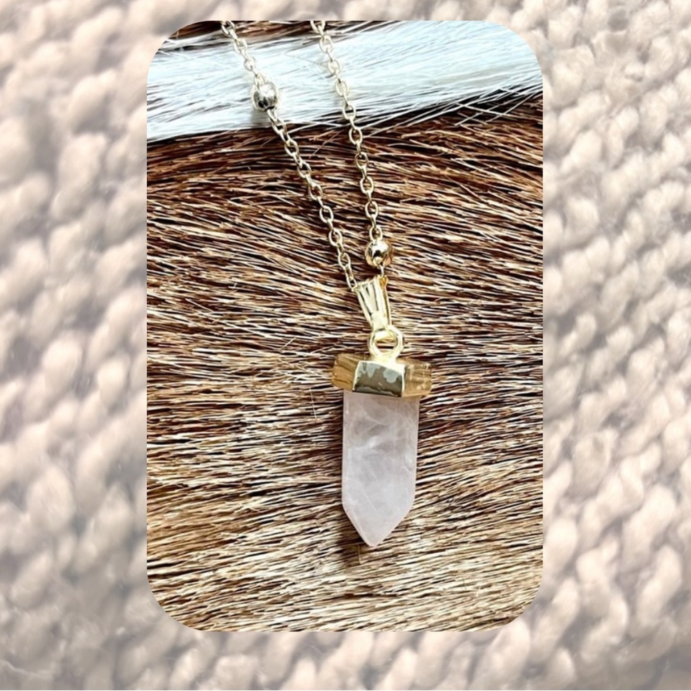 🆕 faux gold & rose quartz pink crystal necklace